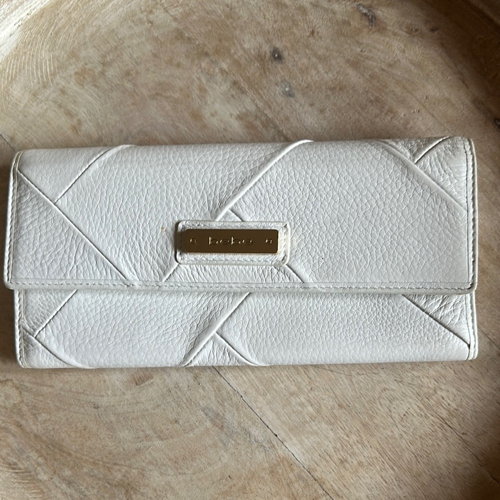Bebe White Quilted Wallet with Gold Hardware